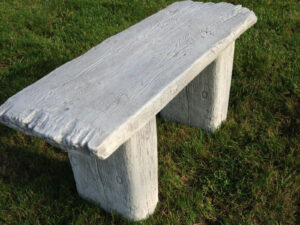 Beton Gartenbank mit Holzoptik, 103 cm lang