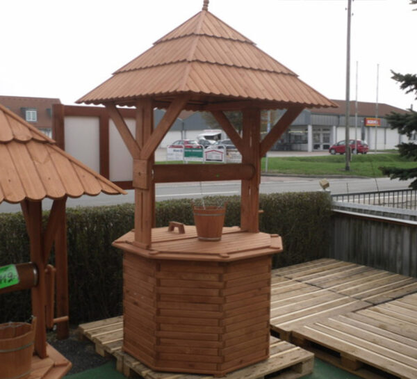 XXL Zierbrunnen aus Holz für den Garten, 270 cm hoch 2