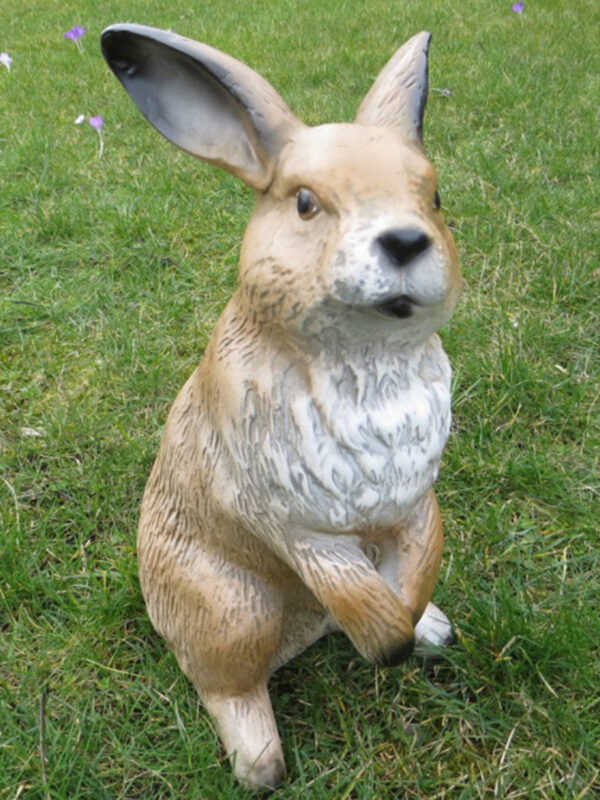 Hase für Osterdeko, auf Hinterpfoten sitzend, 35 cm hoch