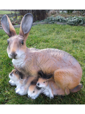 Osterhäsin mit 3 Jungen, 35 cm hoch