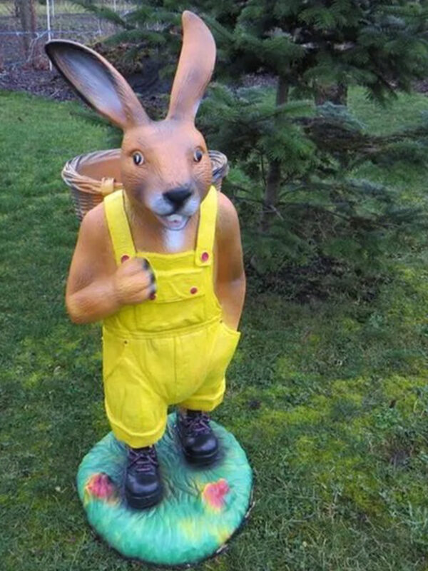 Grosser Osterhase mit leerer Kreze zum füllen, 110 cm hoch 3