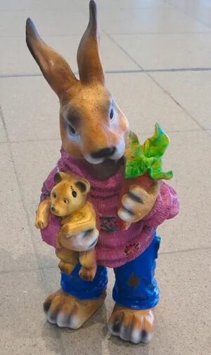 Süsser Deko Hase mit Möhre und Teddy, 54 cm hoch