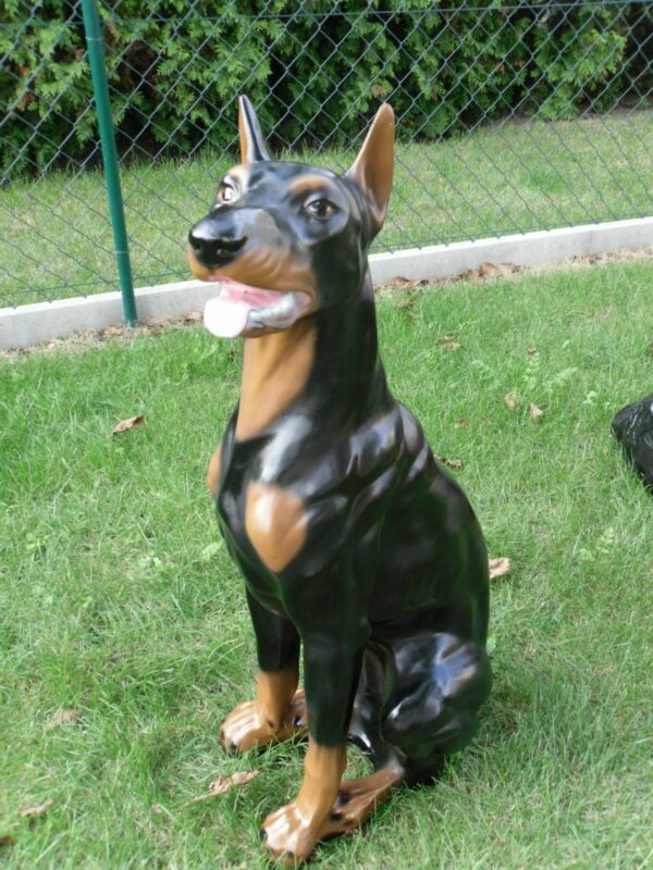 Dobermann Hundefigur Deko, sitzend, 95 cm hoch 4