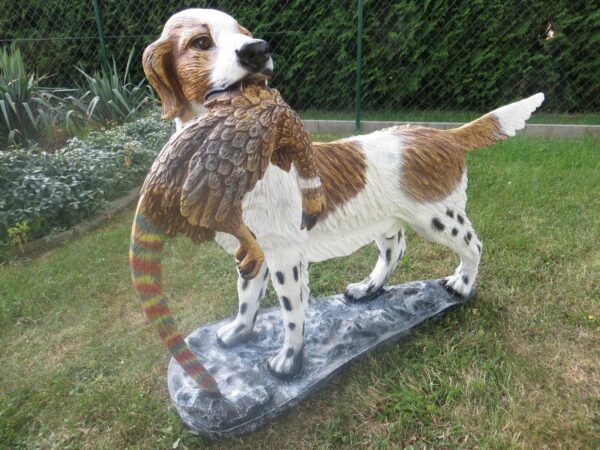Jagdhund mit Beute als Gartendeko für den Jäger, 125cm lang 5