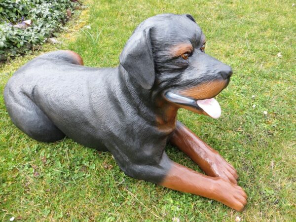 Liegende Deko Rottweilerfigur für Garten und Wohnung, 90 cm lang 5