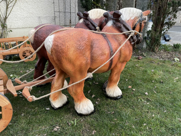 Pferde Figuren Deko mit Wagen 2-Achser und Kutscher, 200 cm 8