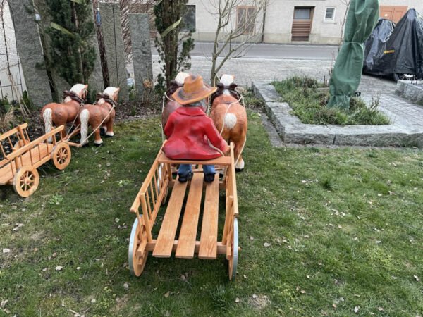Pferde Figuren Deko mit Wagen 2-Achser und Kutscher, 200 cm 6