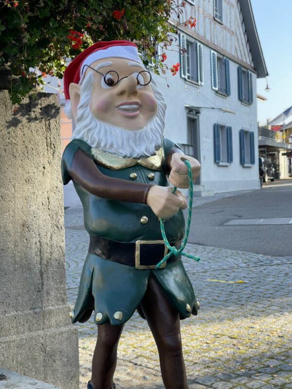 Grosse Dekofigur Weihnachtself, 90 cm hoch 3