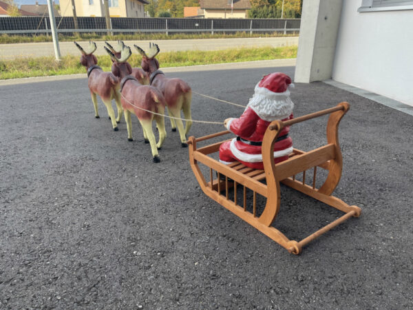 4 Rentiere mit Schlitten beleuchtet, mit Nikolaus, 240cm lang 6