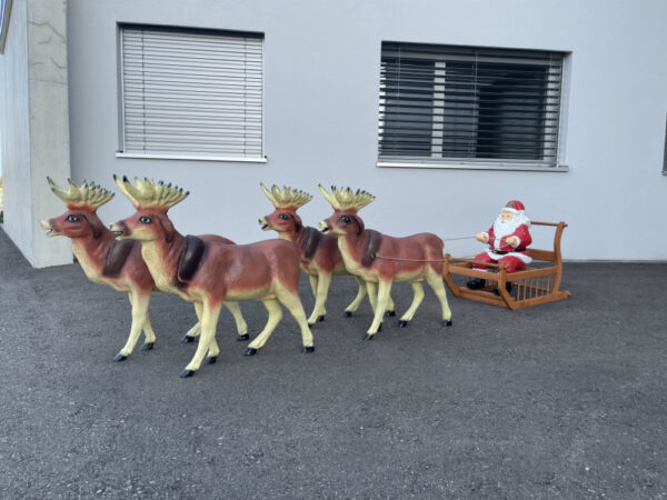 4 Rentiere mit Schlitten beleuchtet, mit Nikolaus, 240cm lang 2
