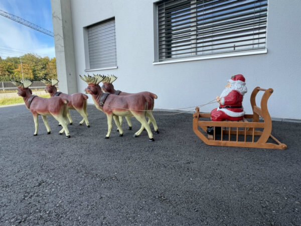4 Rentiere mit Schlitten beleuchtet, mit Nikolaus, 240cm lang 4